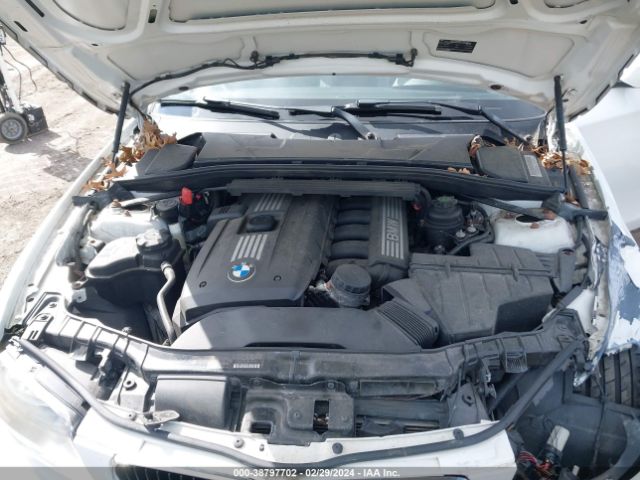 Photo 9 VIN: WBAUL7C59BVE87052 - BMW 128I 