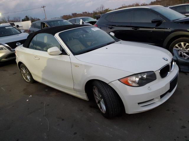 Photo 3 VIN: WBAUL7C59BVM80955 - BMW 1 SERIES 