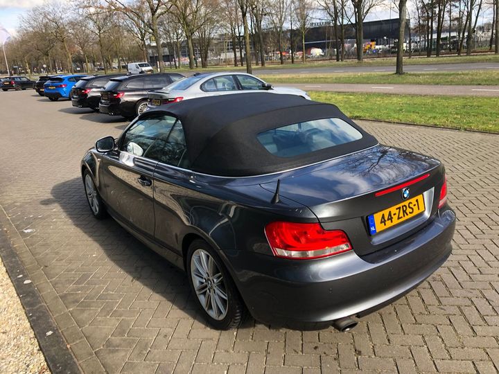 Photo 2 VIN: WBAUM11050VC86344 - BMW 1-SERIE CABRIO 