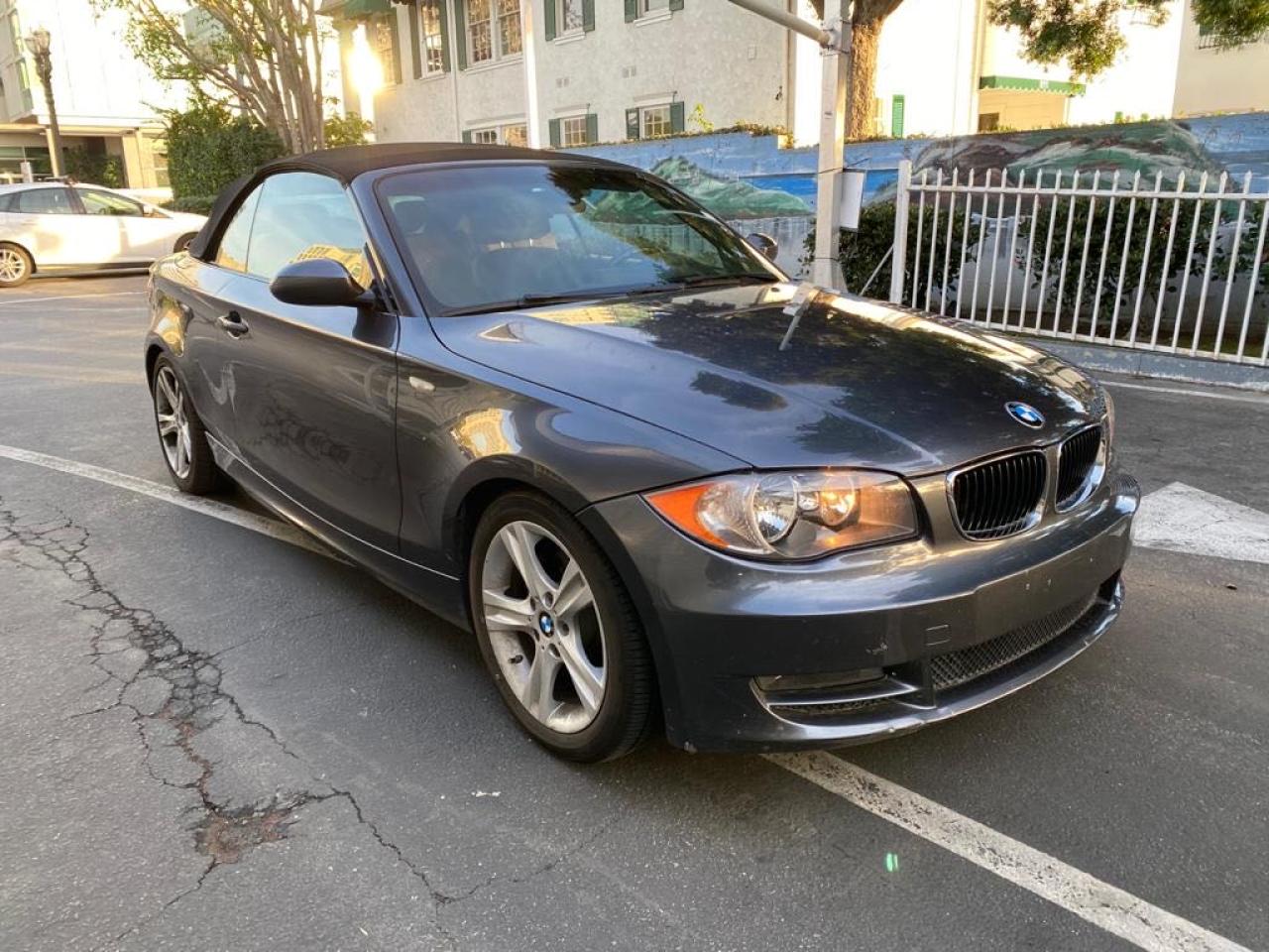 Photo 0 VIN: WBAUN13588VH77573 - BMW 128 I 