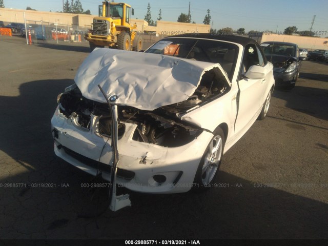 Photo 1 VIN: WBAUN1C54CVR00307 - BMW 1 