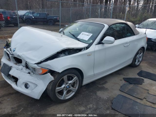 Photo 1 VIN: WBAUN1C59CVR00433 - BMW 128I 