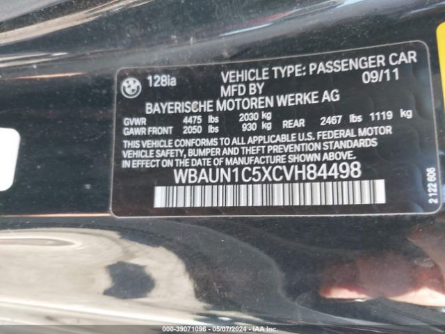 Photo 8 VIN: WBAUN1C5XCVH84498 - BMW 128I 