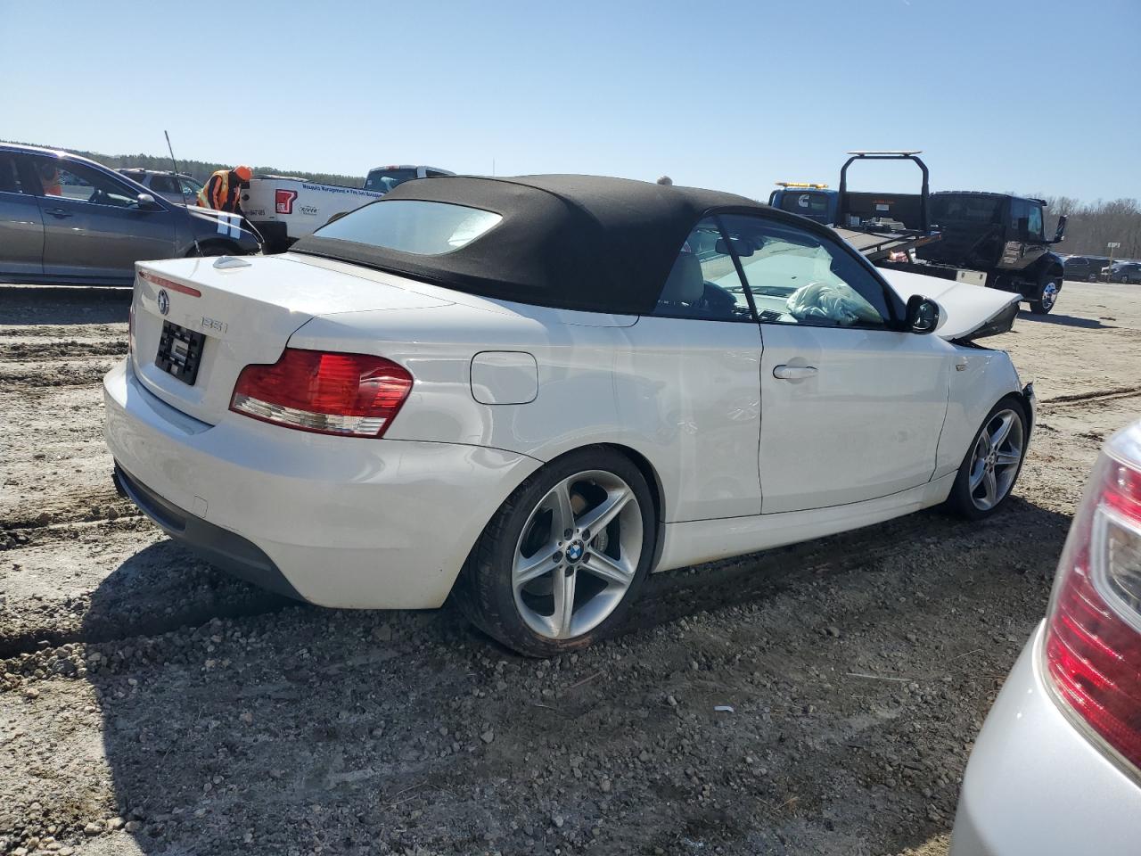 Photo 2 VIN: WBAUN7C54BVM24142 - BMW 1ER 