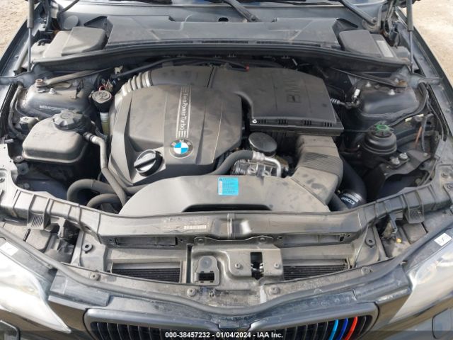 Photo 9 VIN: WBAUN7C56BVM24224 - BMW 135I 