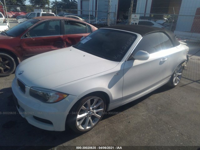 Photo 1 VIN: WBAUN7C57DVM27040 - BMW 1 