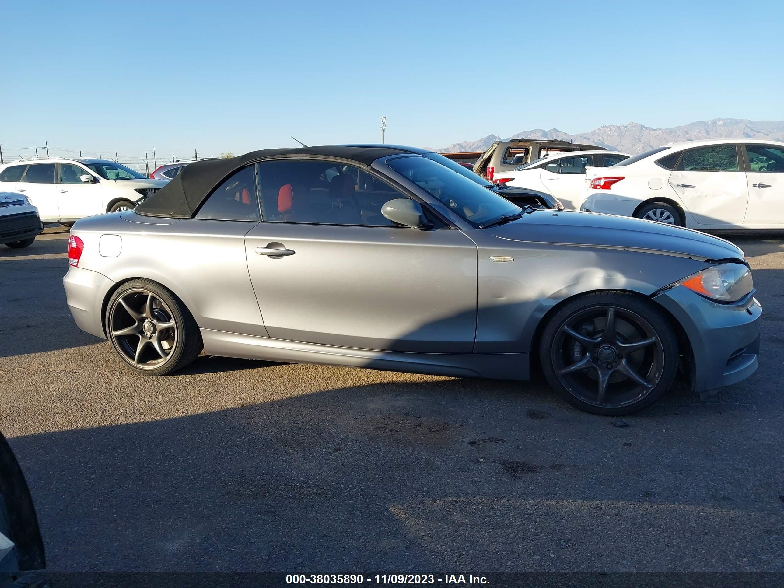 Photo 12 VIN: WBAUN93529VE94604 - BMW 1ER 