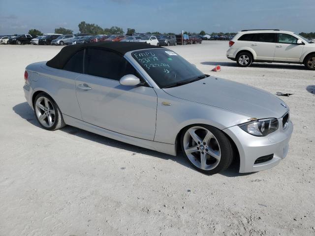 Photo 3 VIN: WBAUN93568VF55113 - BMW 1 SERIES 