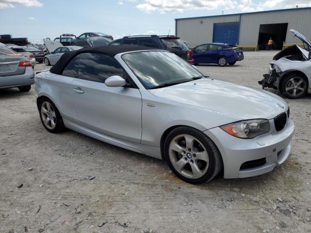 Photo 3 VIN: WBAUN93569VE94797 - BMW 1 SERIES 