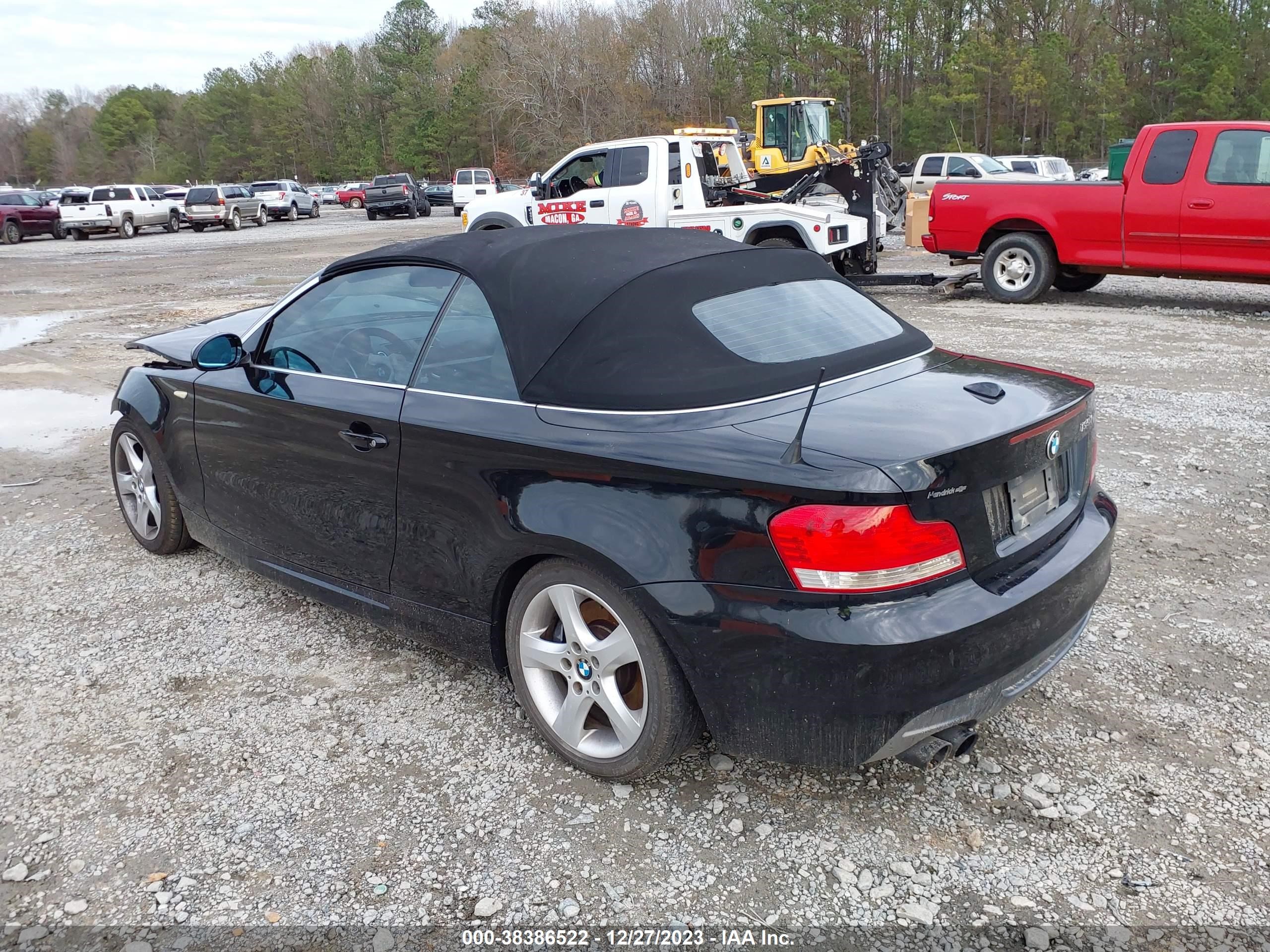 Photo 2 VIN: WBAUN93598VF56045 - BMW 1ER 