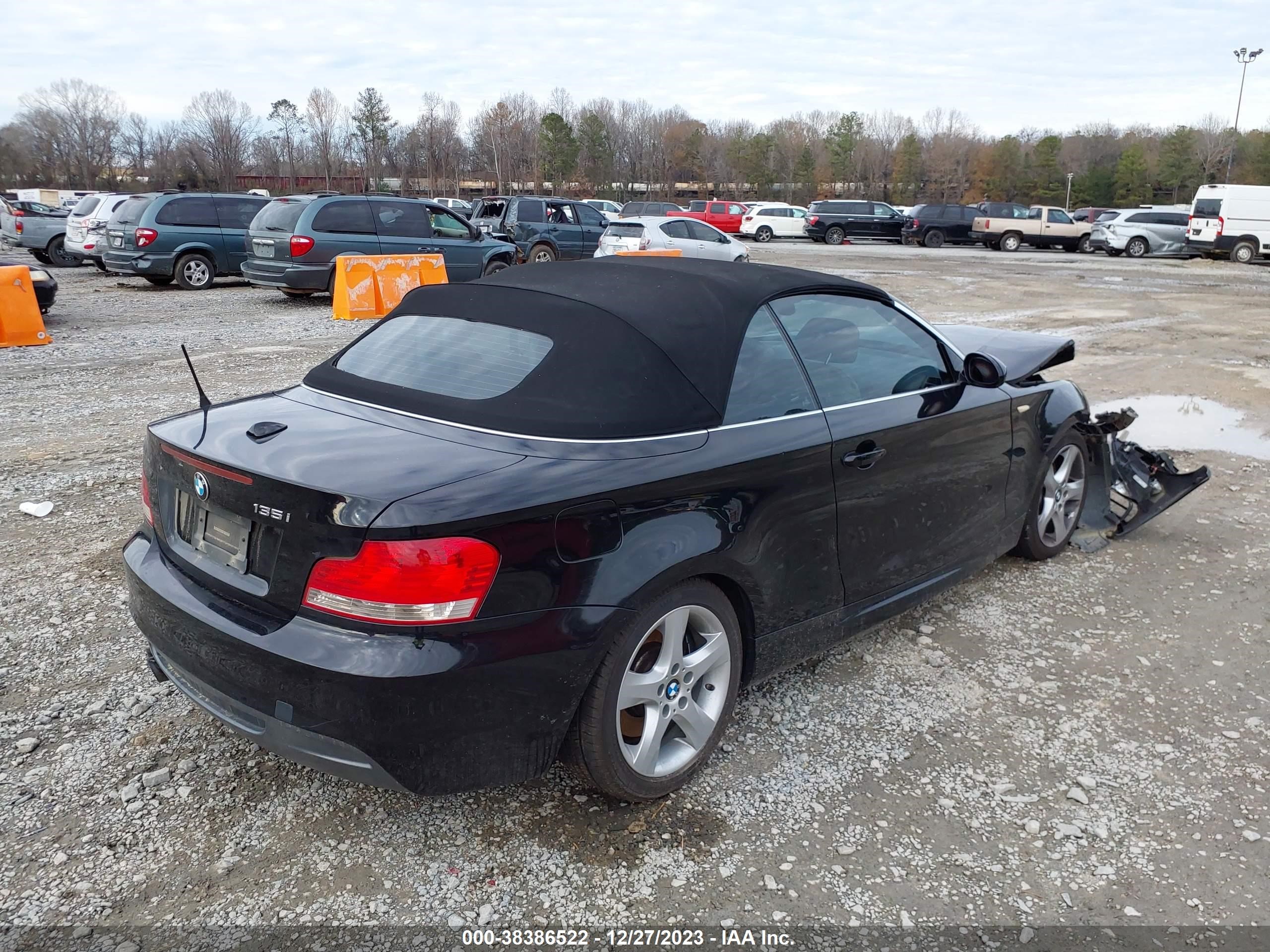 Photo 3 VIN: WBAUN93598VF56045 - BMW 1ER 