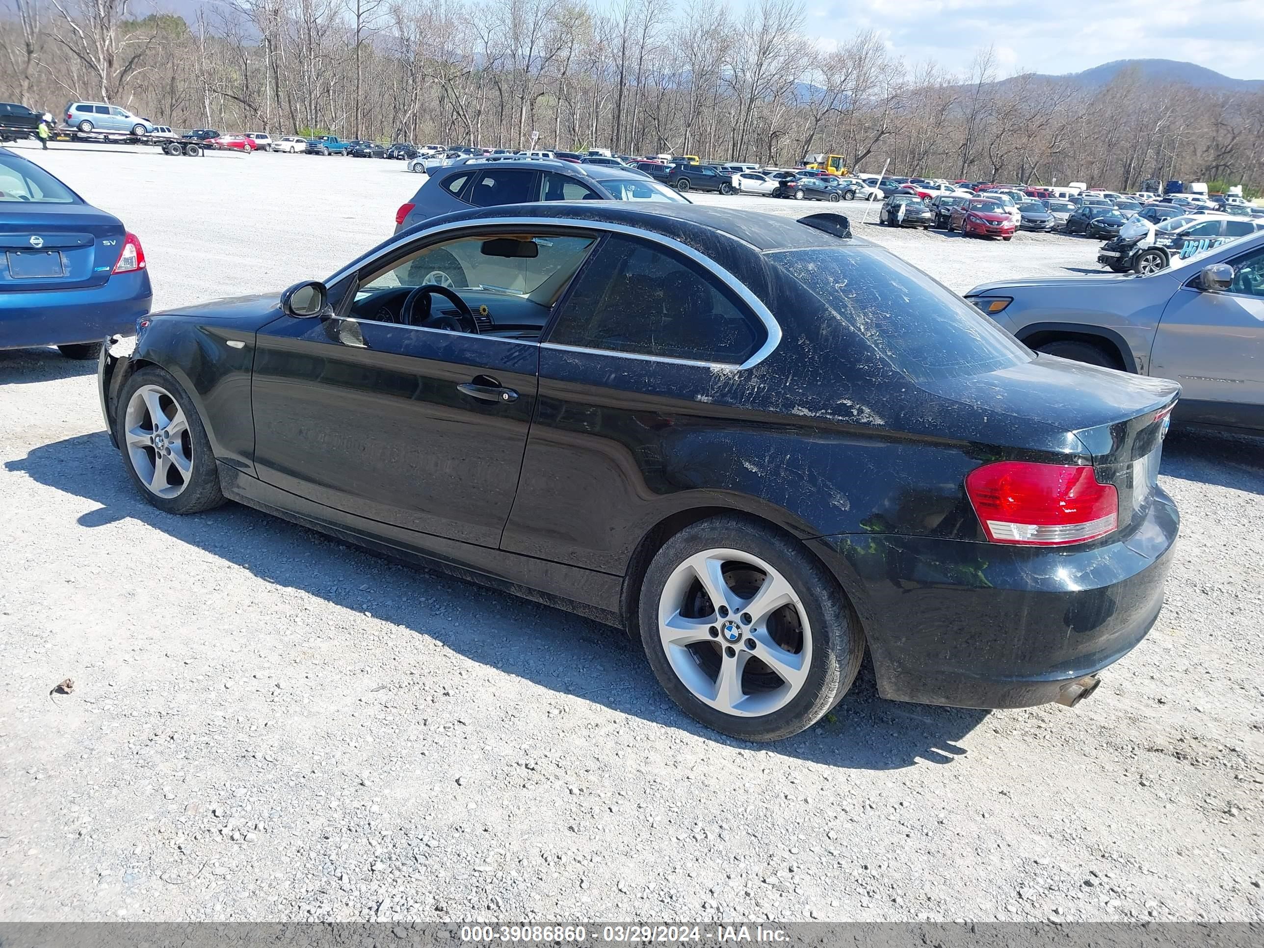 Photo 2 VIN: WBAUP73519VK75953 - BMW 1ER 