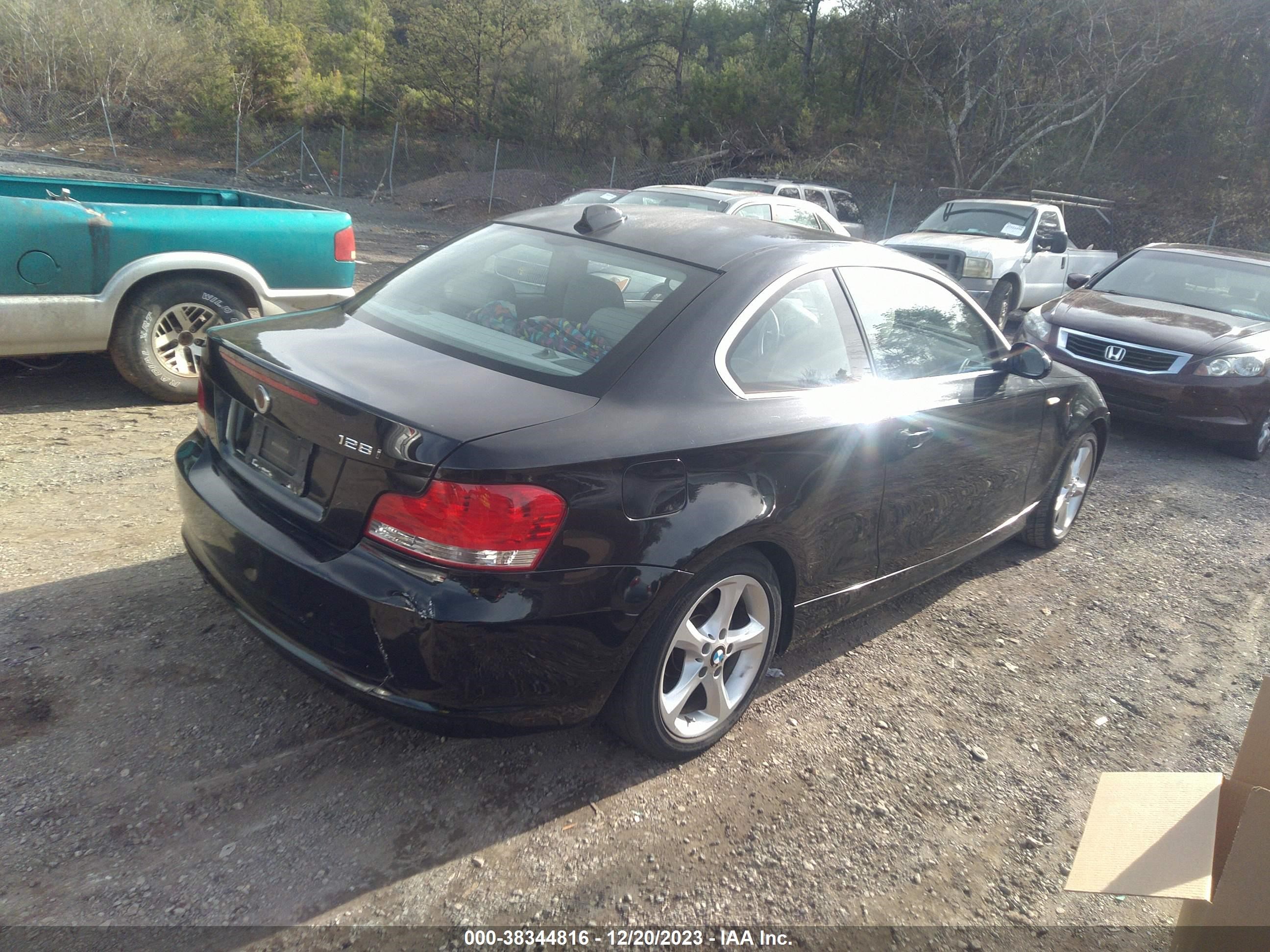 Photo 3 VIN: WBAUP73569VK76516 - BMW 1ER 