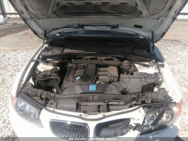 Photo 9 VIN: WBAUP7C52AVK77862 - BMW 1 SERIES 