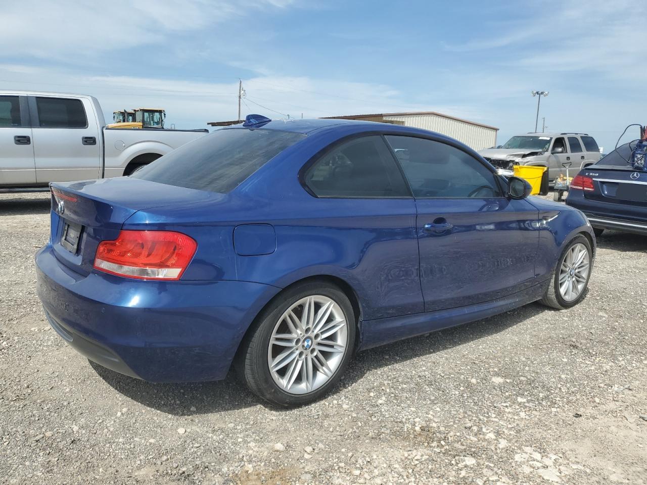 Photo 2 VIN: WBAUP7C52CVP23348 - BMW 1ER 