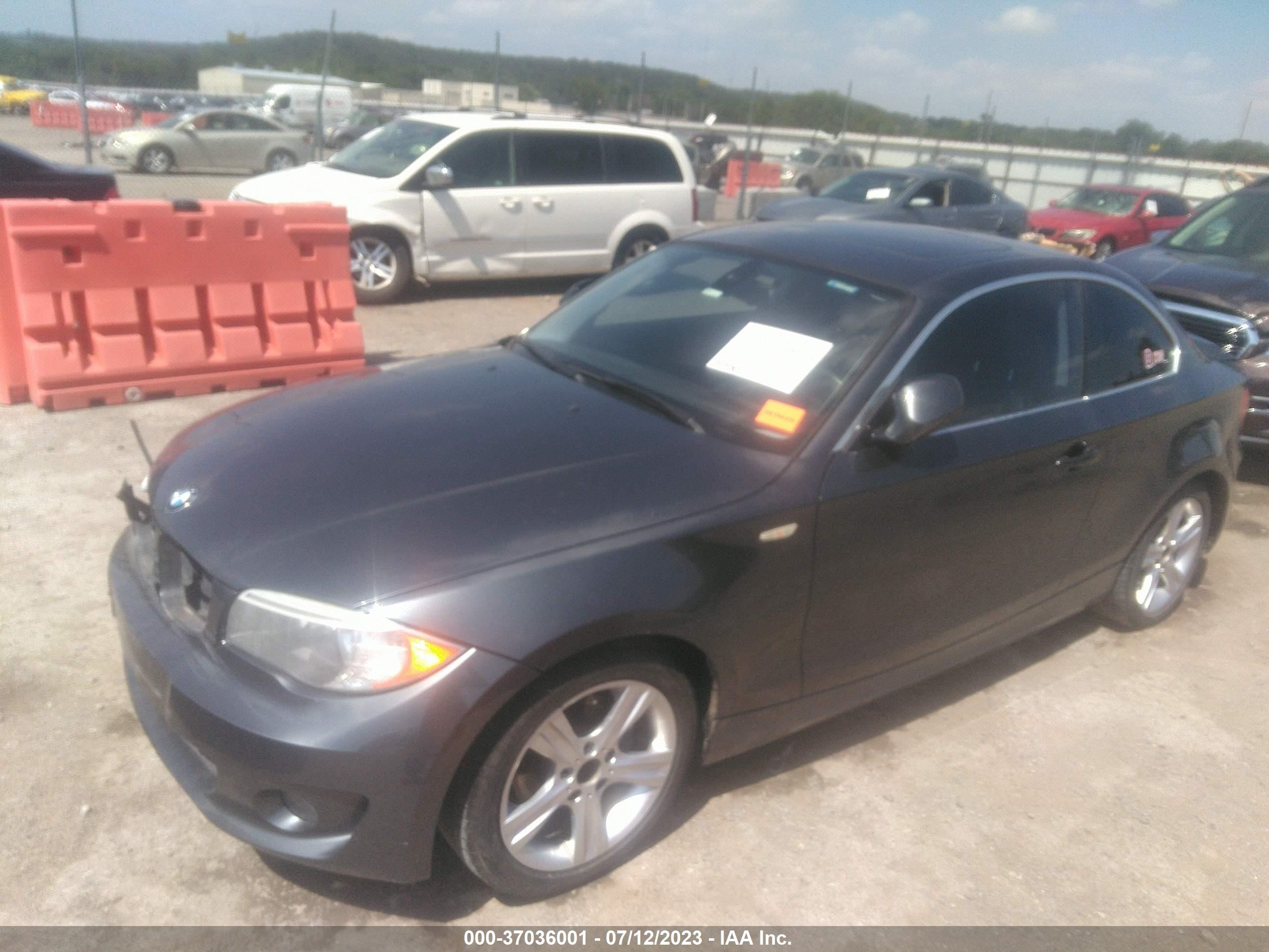 Photo 1 VIN: WBAUP7C52DVP25859 - BMW 1ER 