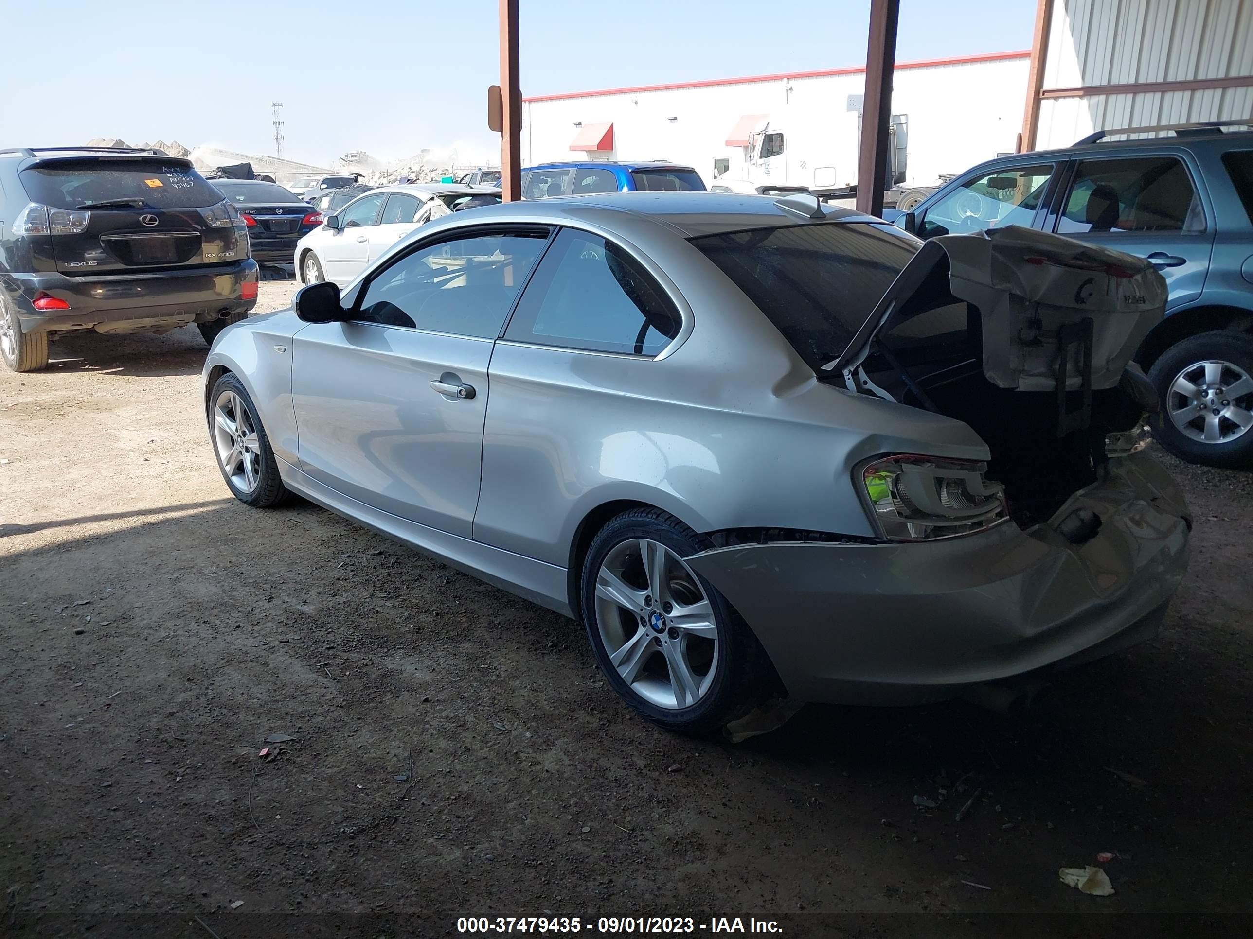 Photo 2 VIN: WBAUP7C55CVP23585 - BMW 1ER 