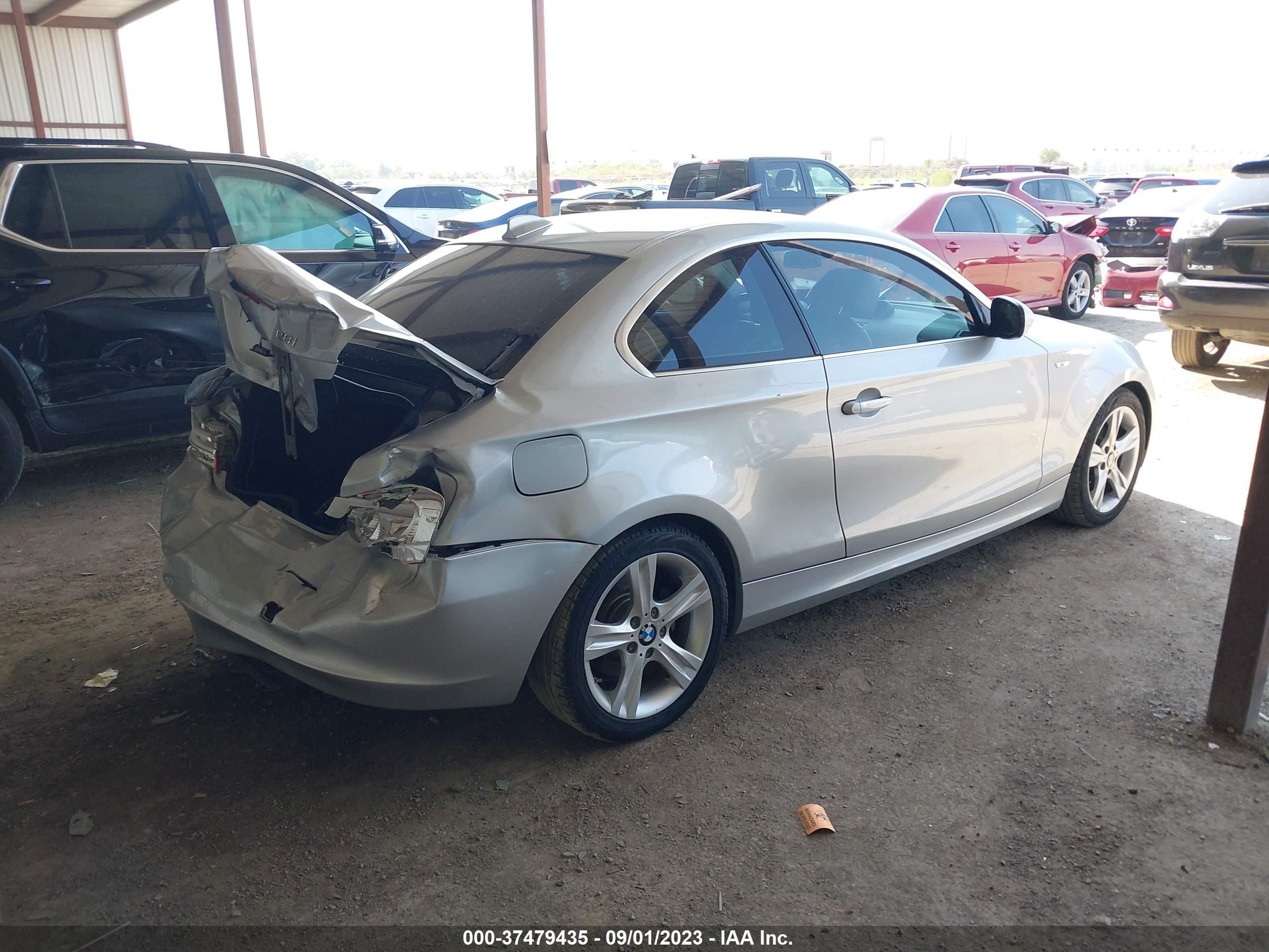 Photo 3 VIN: WBAUP7C55CVP23585 - BMW 1ER 