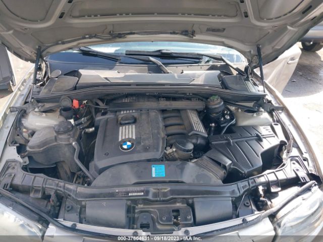 Photo 9 VIN: WBAUP7C56BVK79325 - BMW 128I 