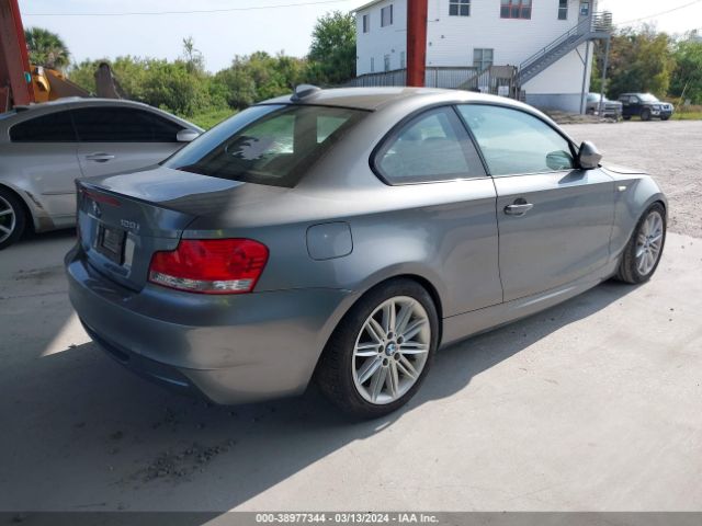 Photo 3 VIN: WBAUP7C57BVF07982 - BMW 128I 