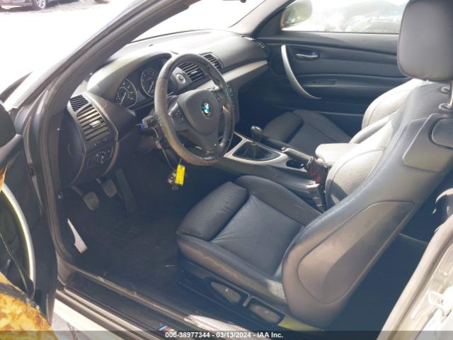 Photo 4 VIN: WBAUP7C57BVF07982 - BMW 128I 