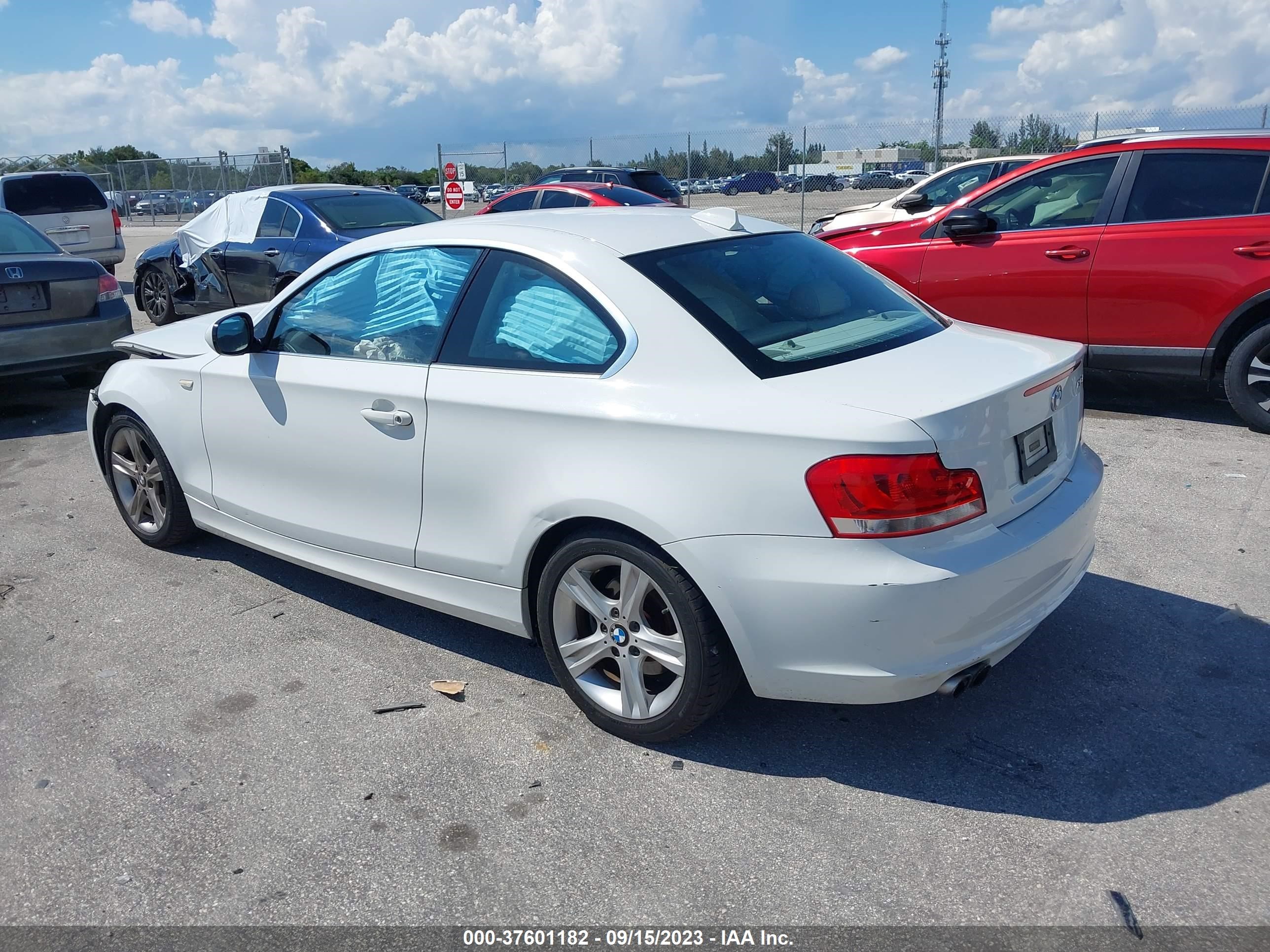 Photo 2 VIN: WBAUP7C58DVP24991 - BMW 1ER 