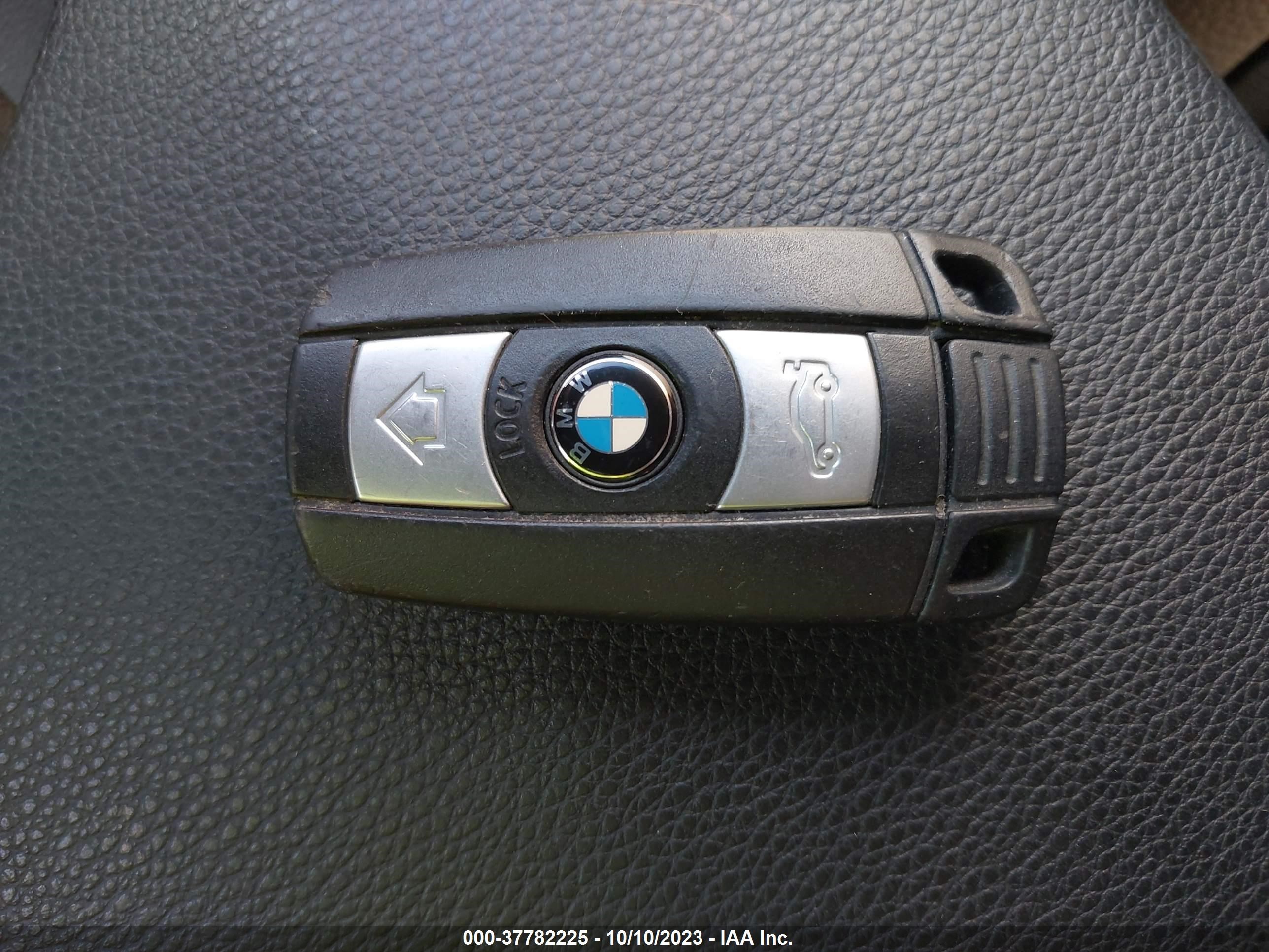 Photo 10 VIN: WBAUP7C58DVP25168 - BMW 1ER 