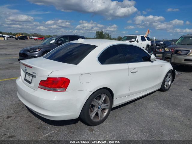 Photo 3 VIN: WBAUP7C58DVP25509 - BMW 128I 