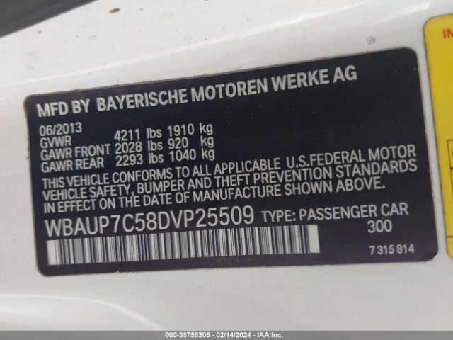 Photo 8 VIN: WBAUP7C58DVP25509 - BMW 128I 