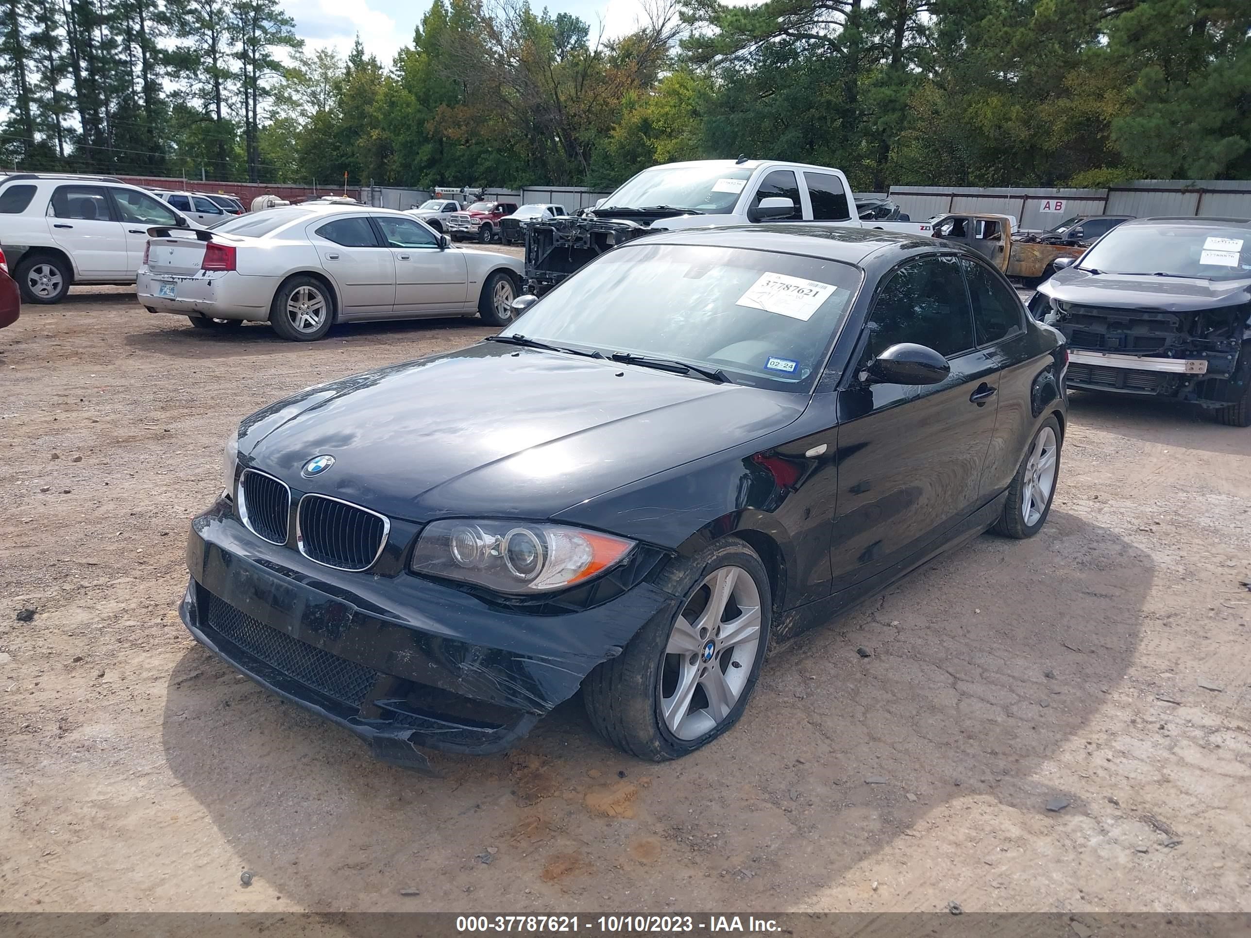 Photo 1 VIN: WBAUP93529VF48882 - BMW 1ER 