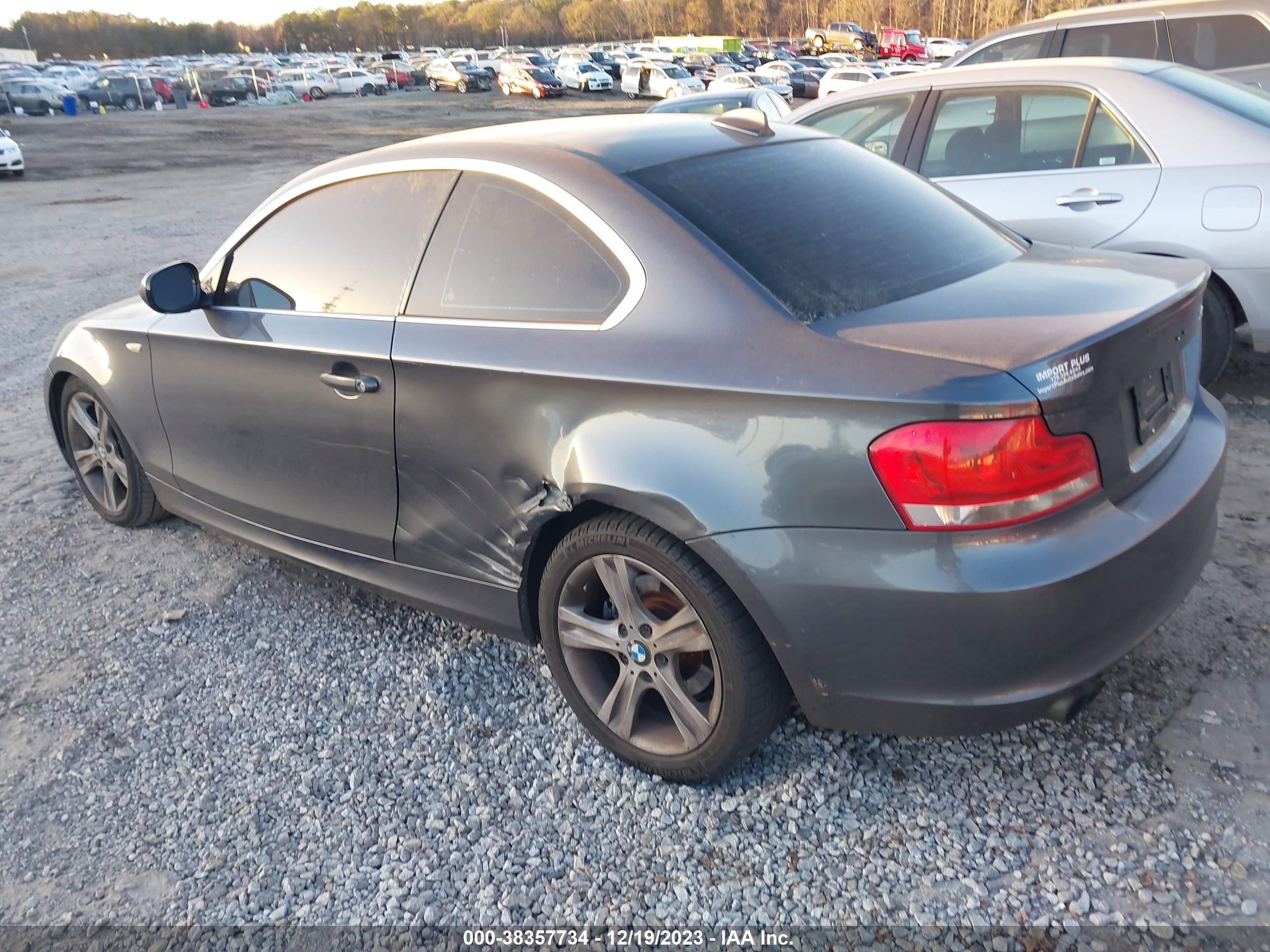 Photo 2 VIN: WBAUP9C50DVS94479 - BMW 1ER 