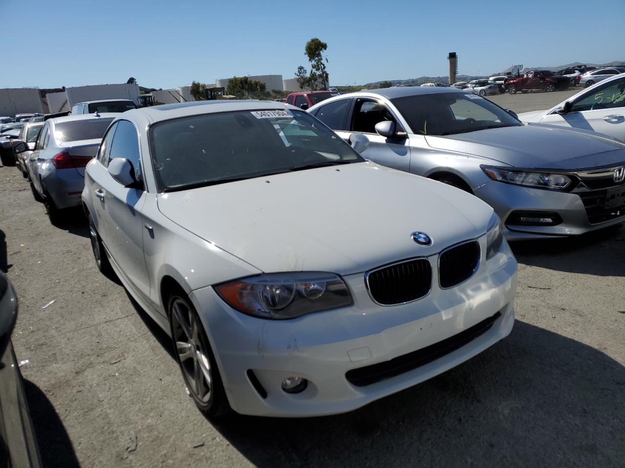 Photo 3 VIN: WBAUP9C52CVL91388 - BMW 1ER 