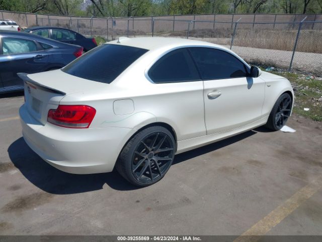 Photo 3 VIN: WBAUP9C53DVS94735 - BMW 128I 