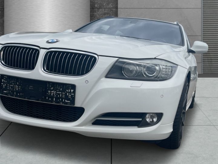 Photo 3 VIN: WBAUT31090A882155 - BMW 318 