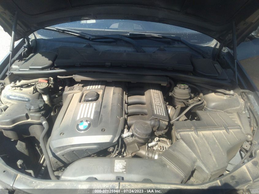 Photo 9 VIN: WBAUU3C52BA542600 - BMW 3ER 