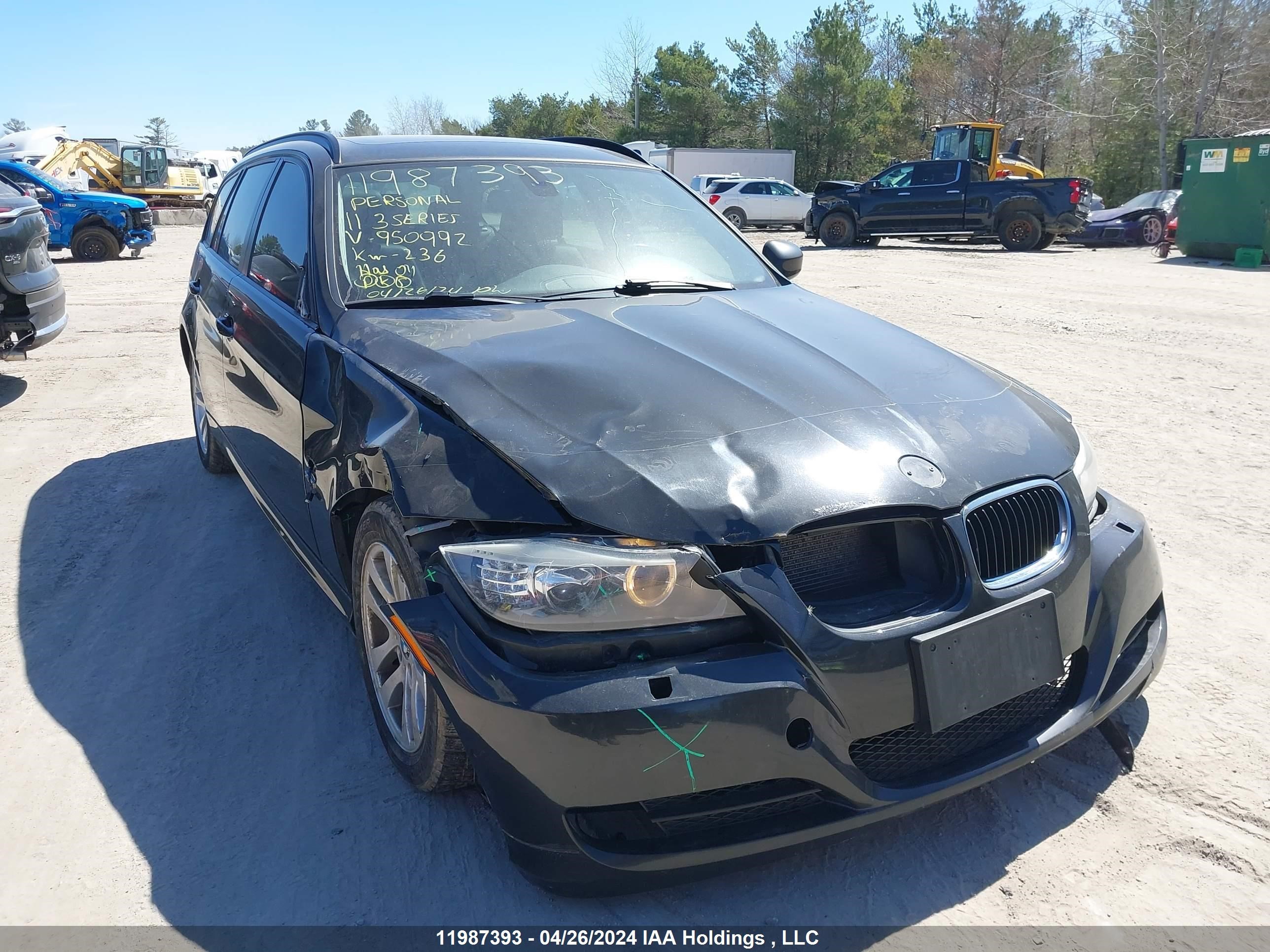 Photo 5 VIN: WBAUU3C53BA950992 - BMW 3ER 