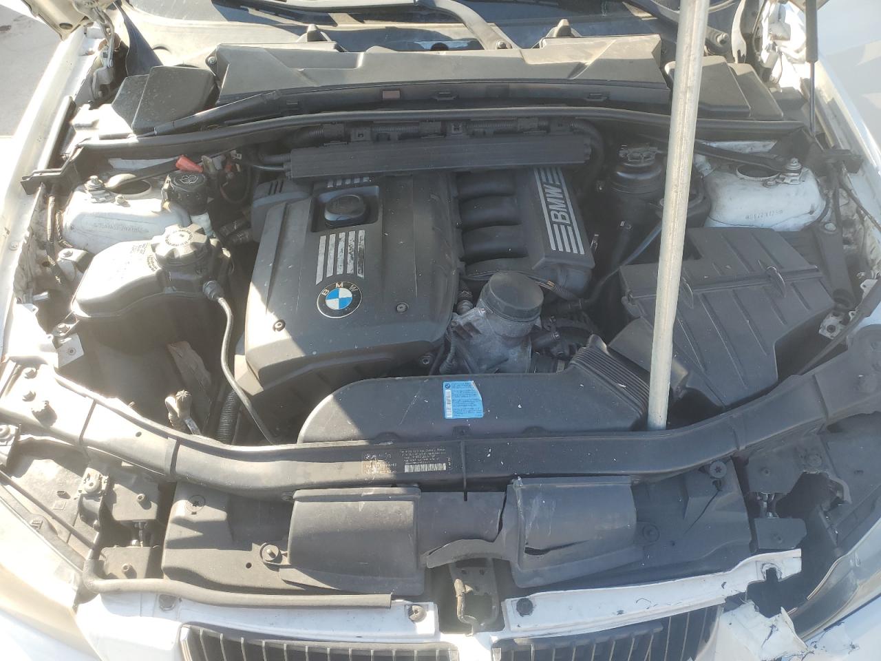 Photo 10 VIN: WBAVA33527KX72605 - BMW 3ER 