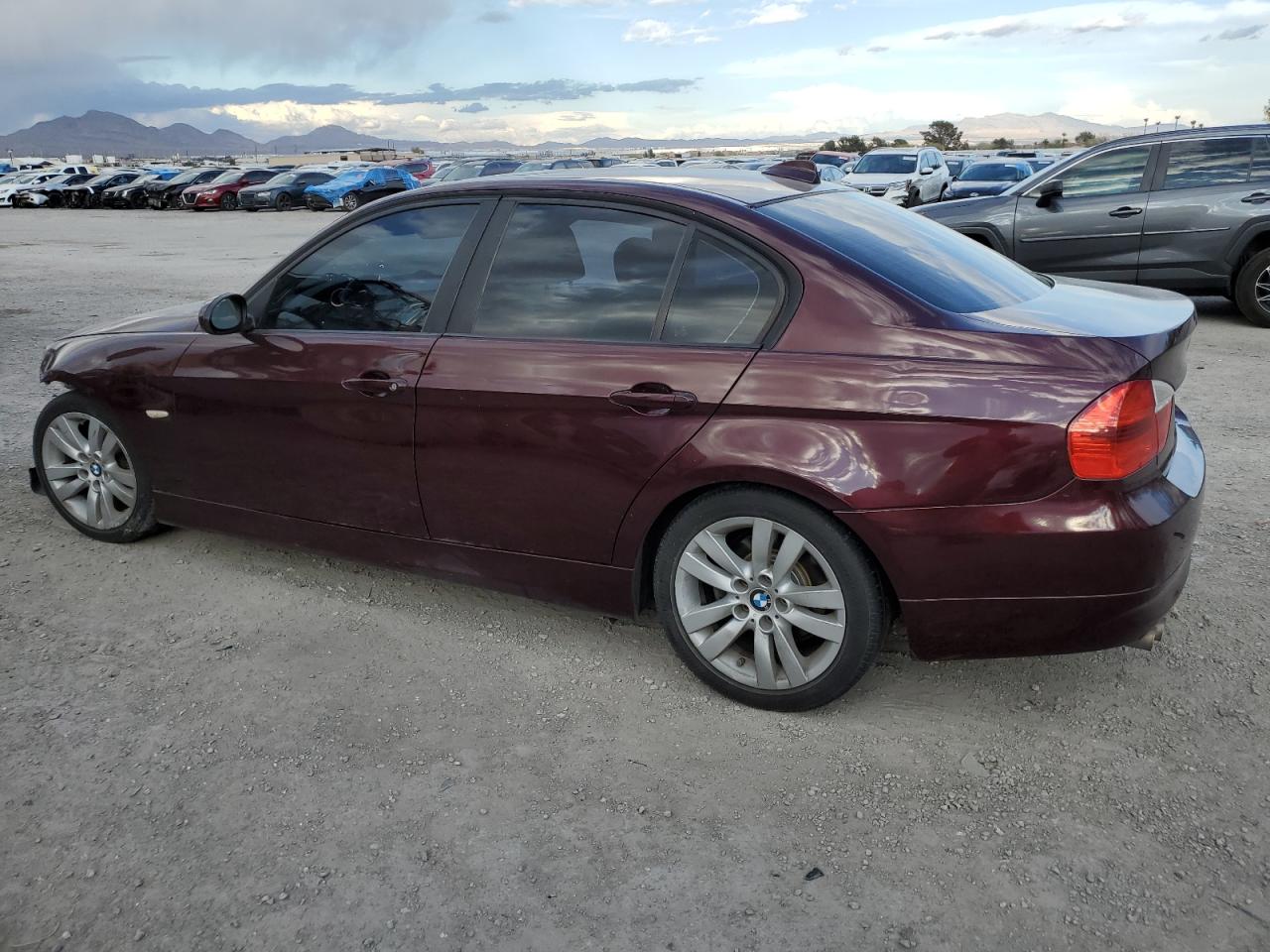 Photo 1 VIN: WBAVA33527KX82857 - BMW 3ER 