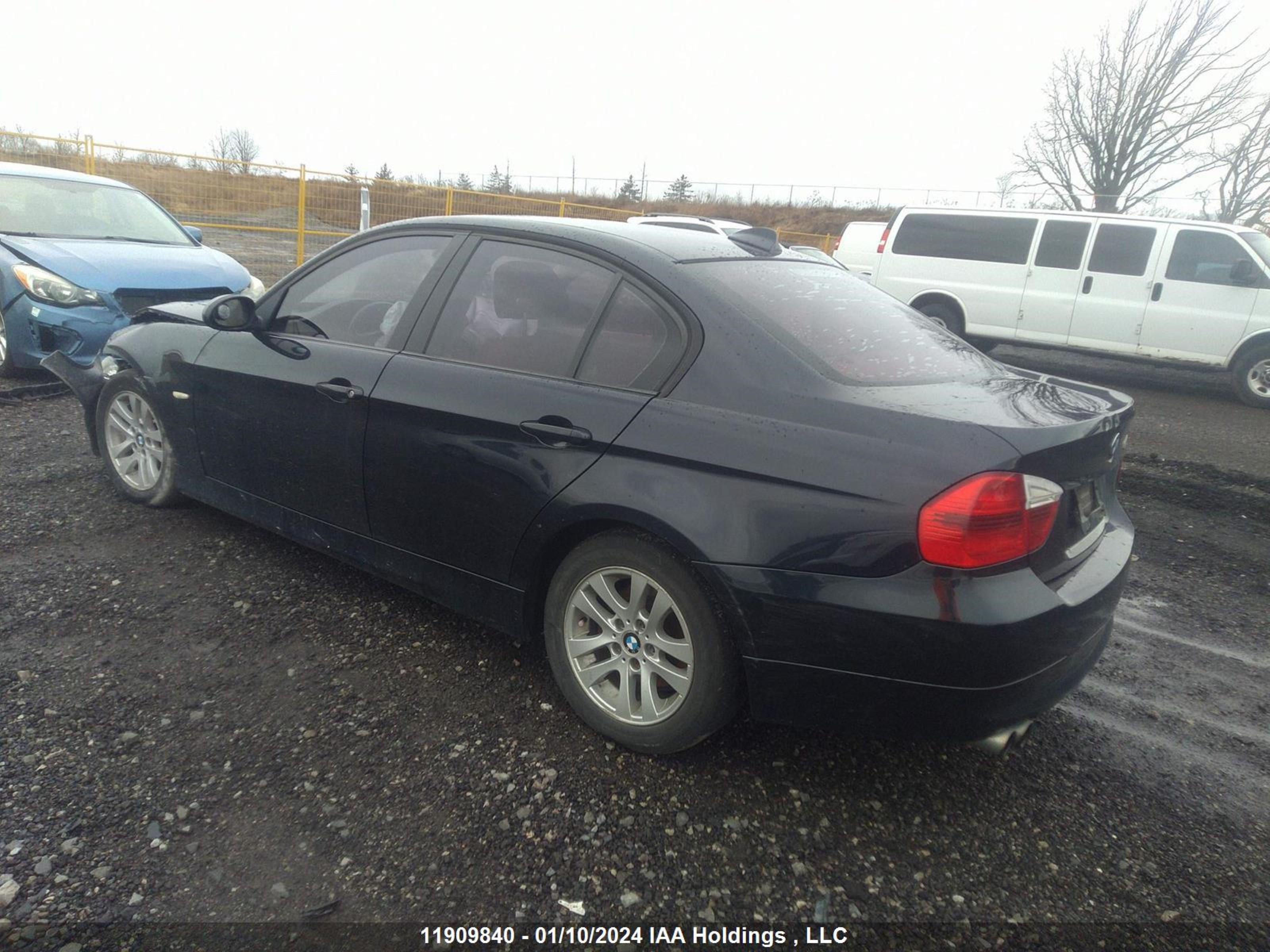 Photo 2 VIN: WBAVA33537KX74881 - BMW 3ER 