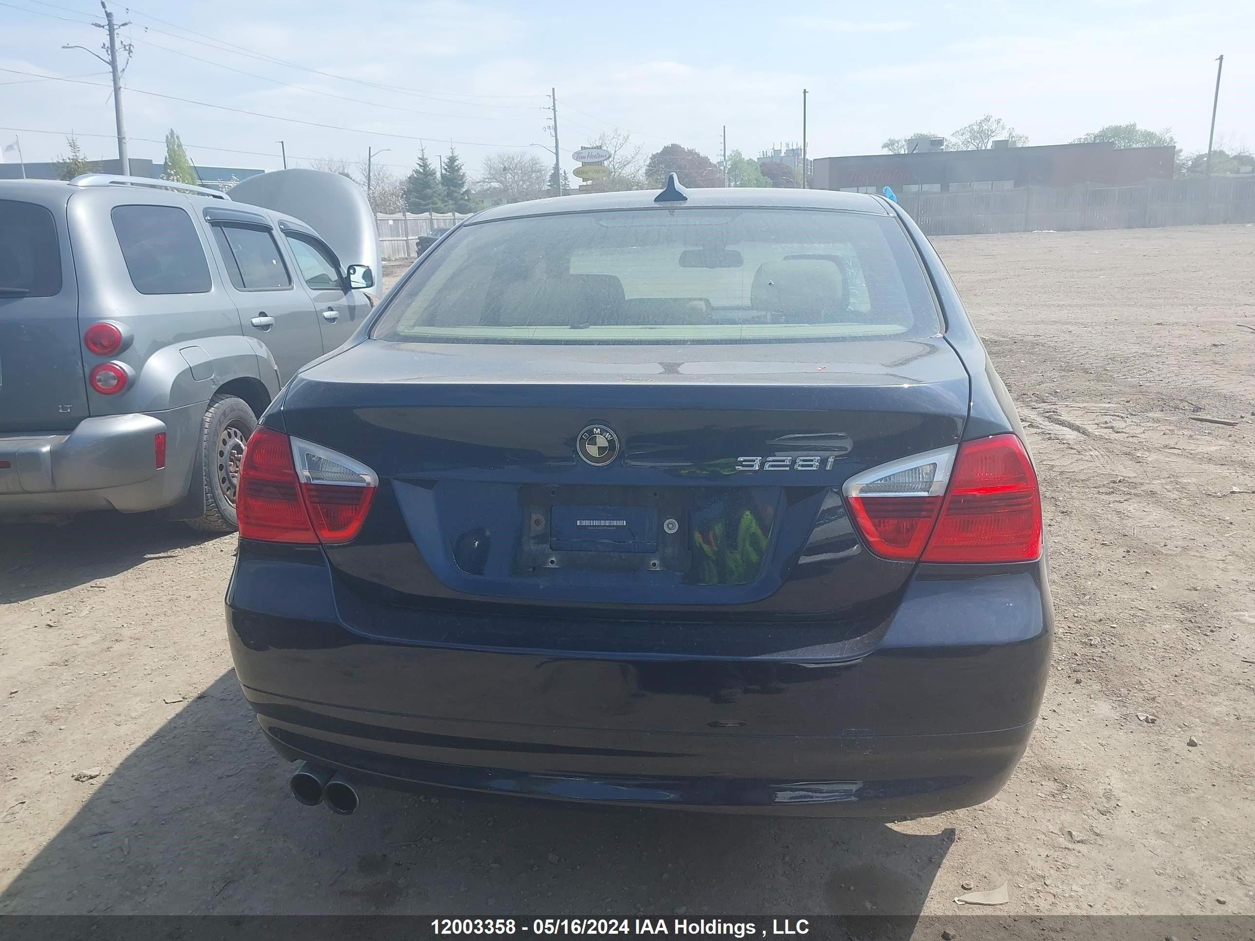 Photo 15 VIN: WBAVA33537PV66258 - BMW 3ER 