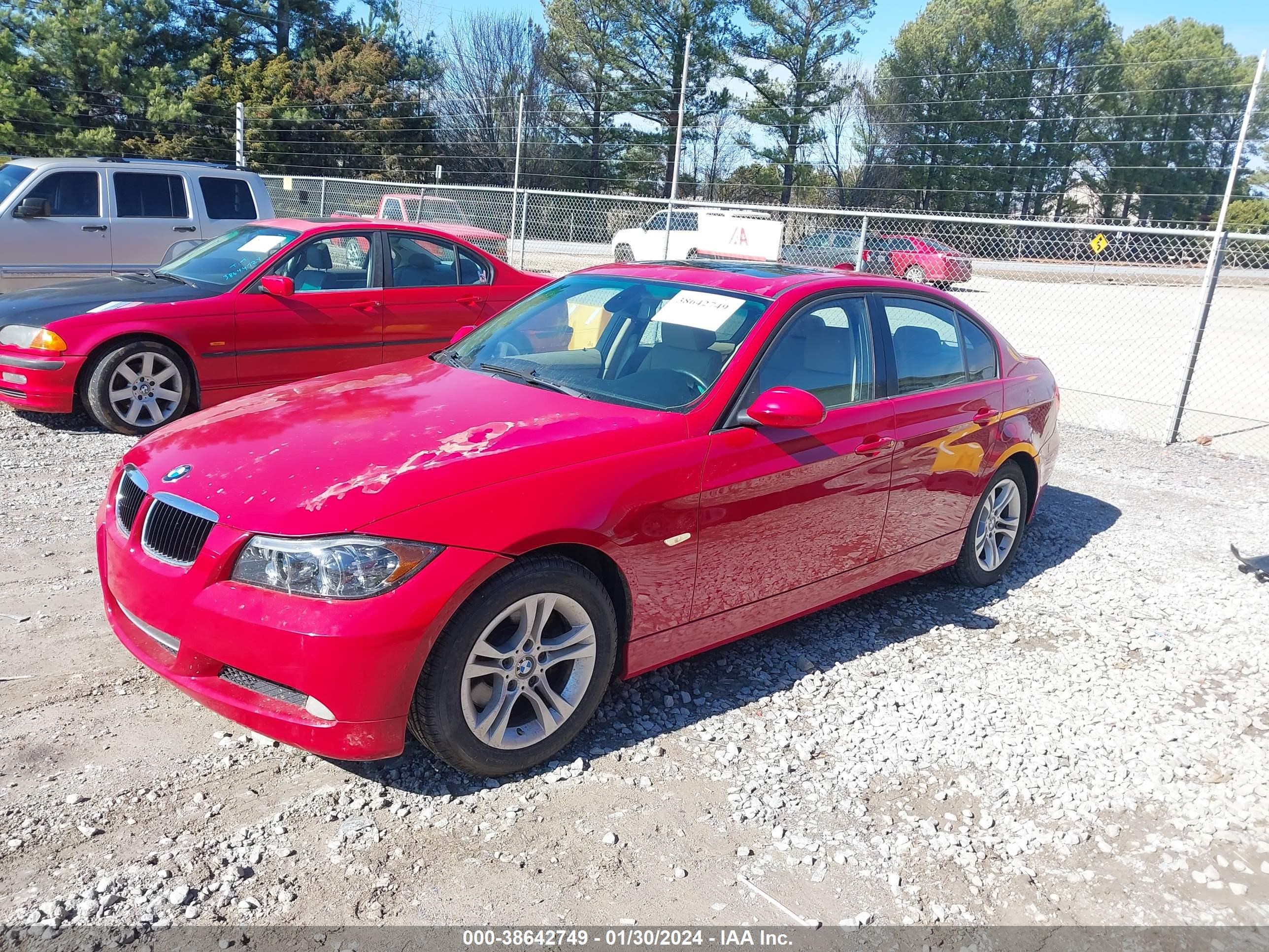 Photo 1 VIN: WBAVA33548KX89570 - BMW 3ER 