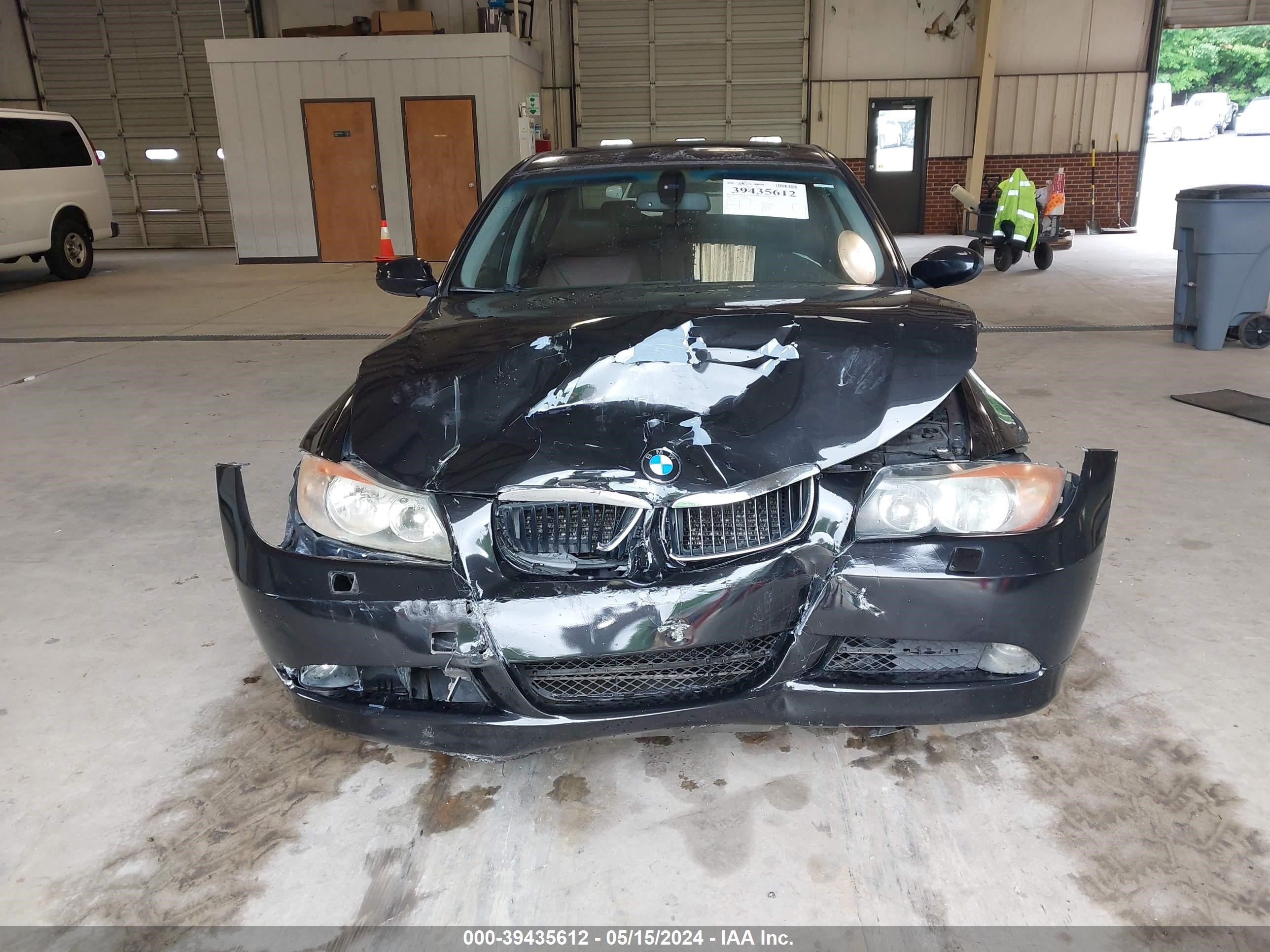 Photo 11 VIN: WBAVA33557KX73389 - BMW 3ER 