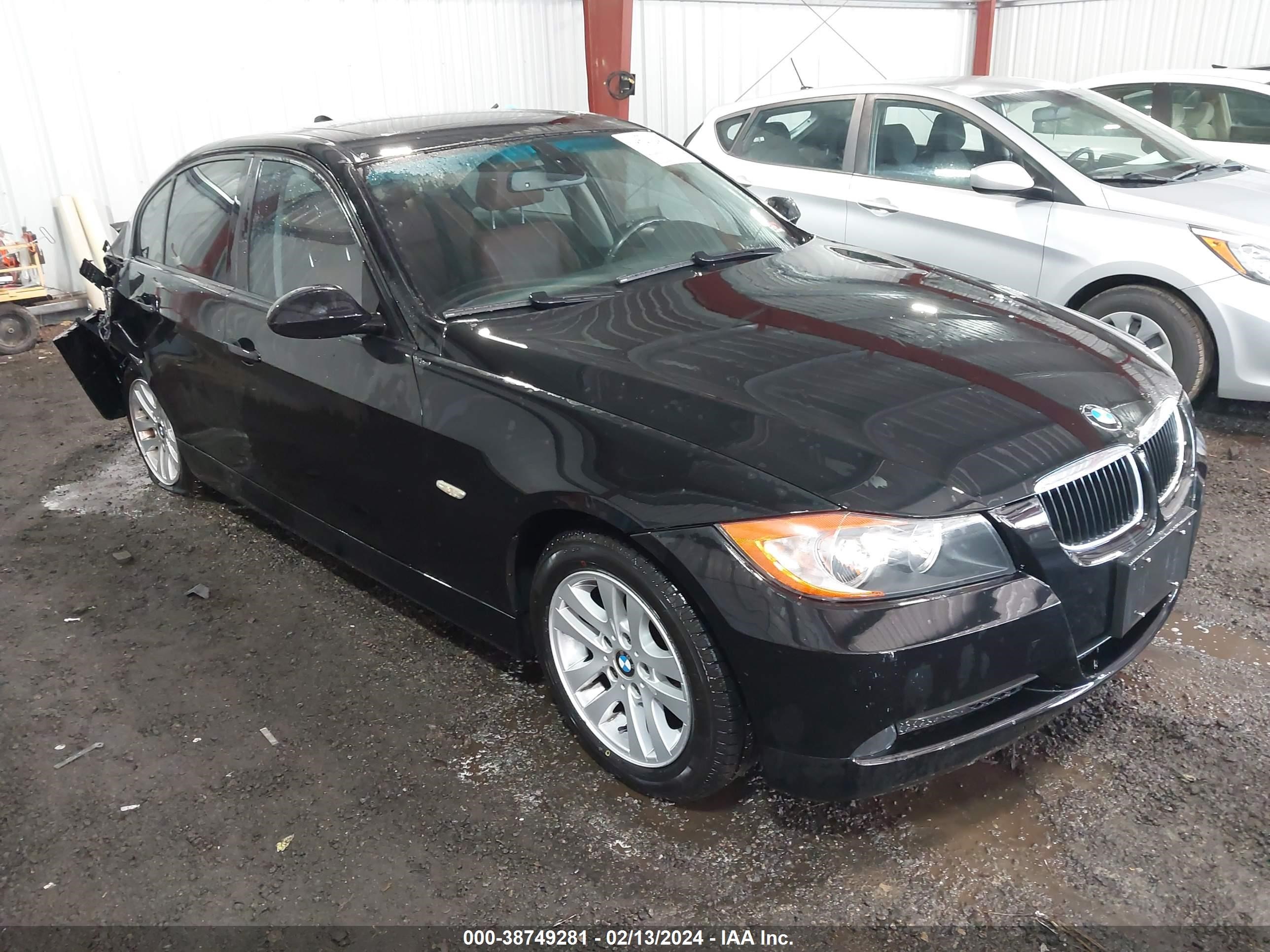 Photo 0 VIN: WBAVA33557PG53002 - BMW 3ER 