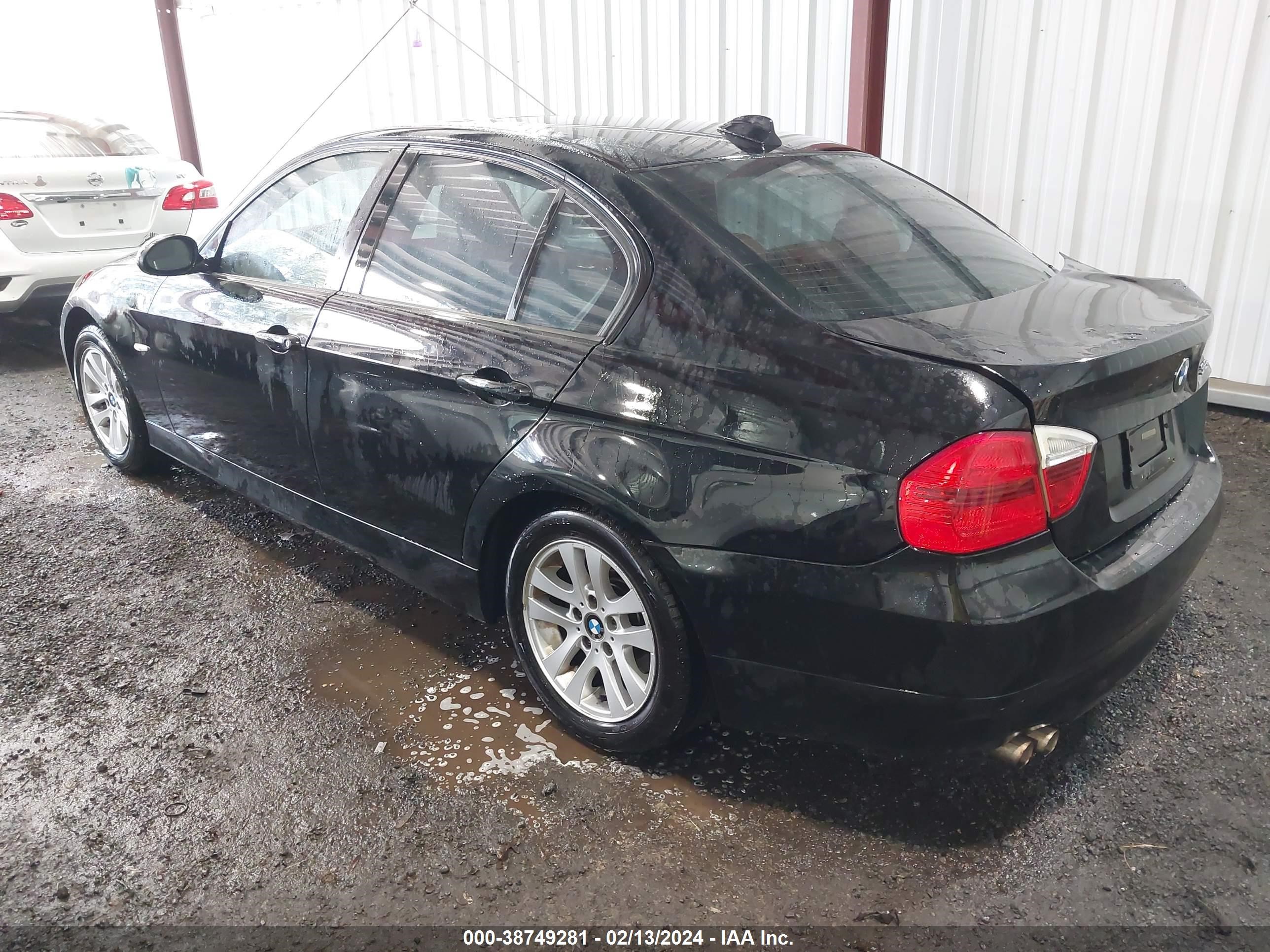 Photo 2 VIN: WBAVA33557PG53002 - BMW 3ER 