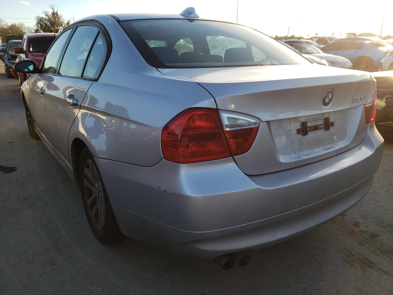 Photo 2 VIN: WBAVA33567KX81999 - BMW 328 I 