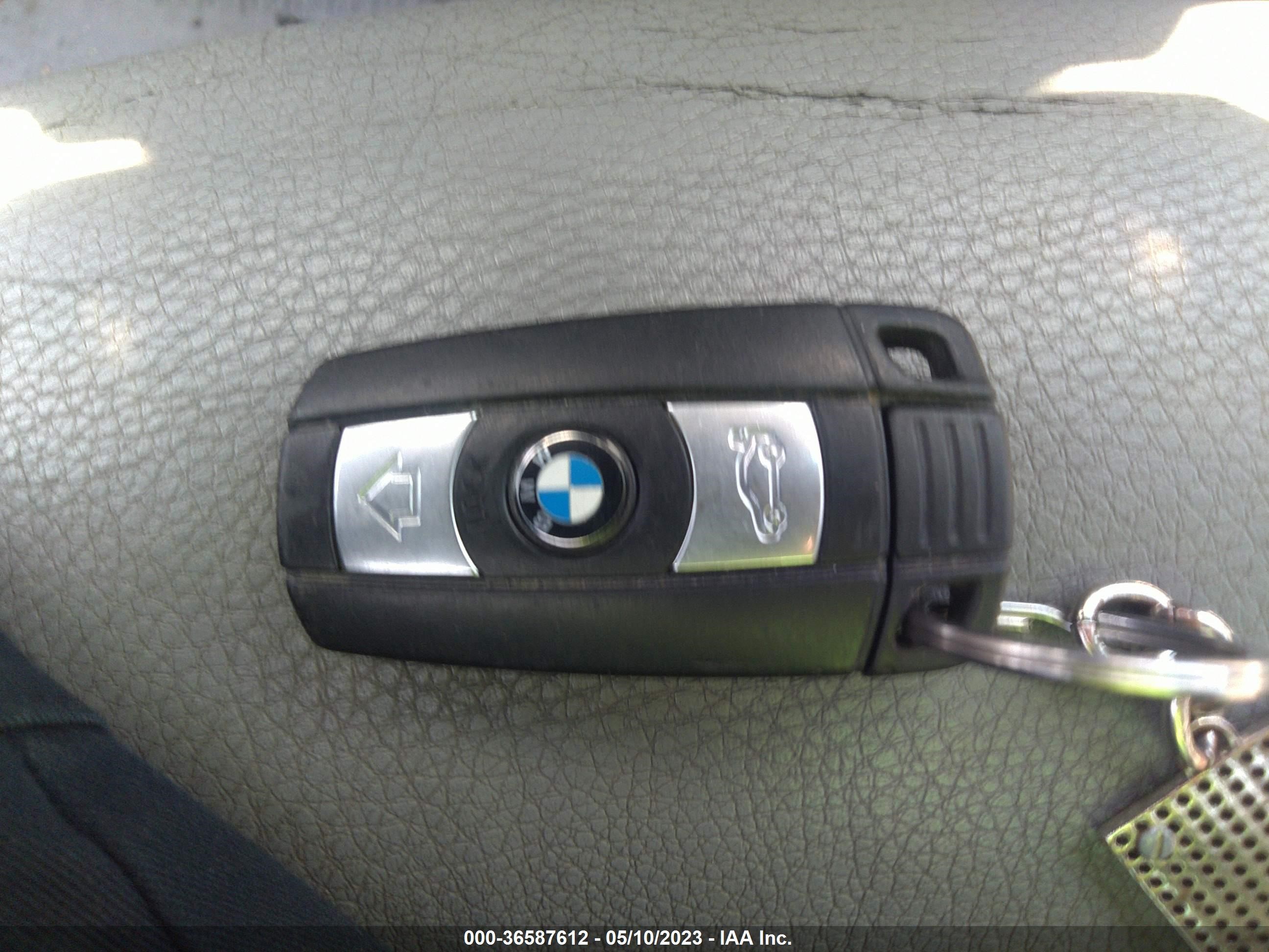 Photo 10 VIN: WBAVA33567PG39965 - BMW 3ER 