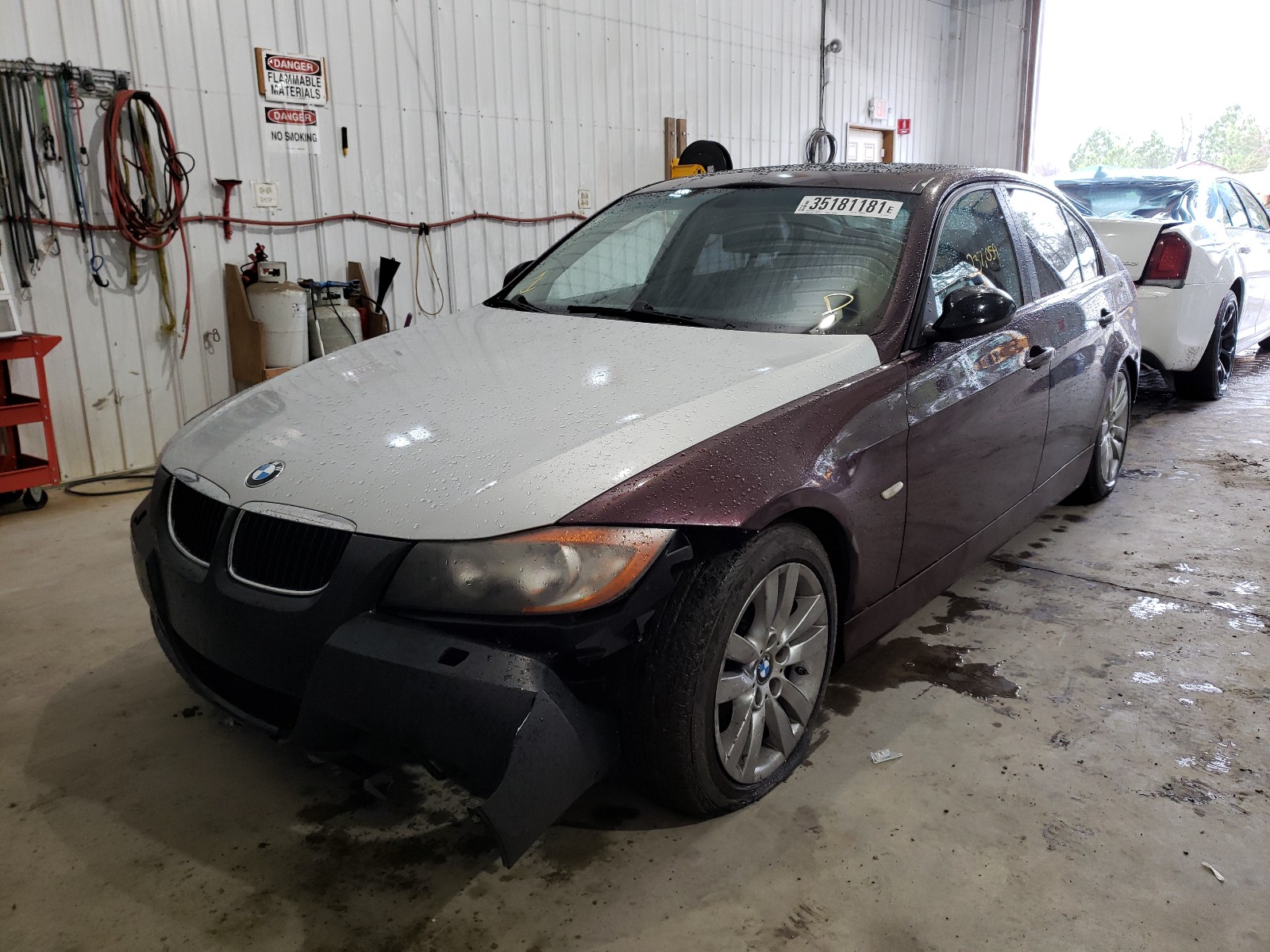 Photo 1 VIN: WBAVA33577KX76147 - BMW 328 I 