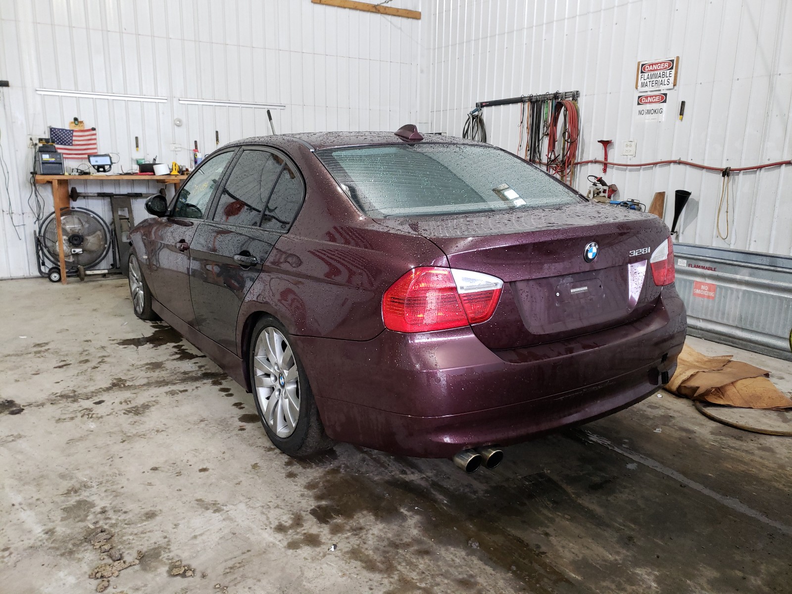 Photo 2 VIN: WBAVA33577KX76147 - BMW 328 I 