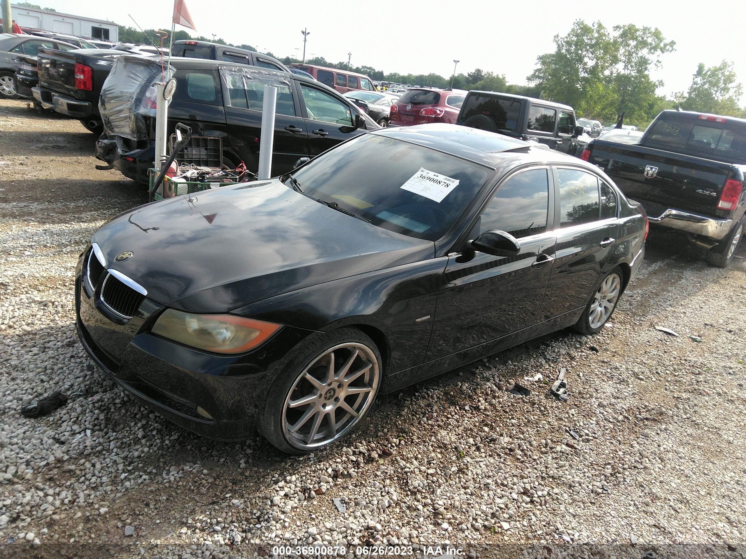 Photo 1 VIN: WBAVA33577KX76214 - BMW 3ER 