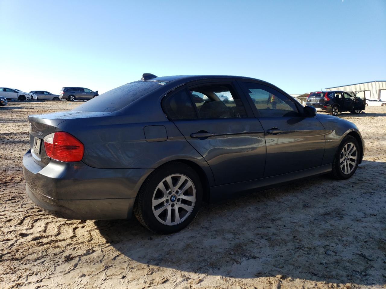 Photo 2 VIN: WBAVA33577PG52336 - BMW 3ER 